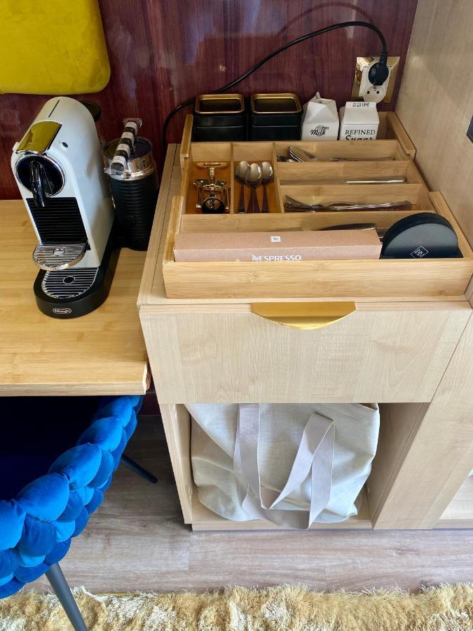 Bateau-hôtel Hausboot Mit Traumlage In Luebeck-travemuende *